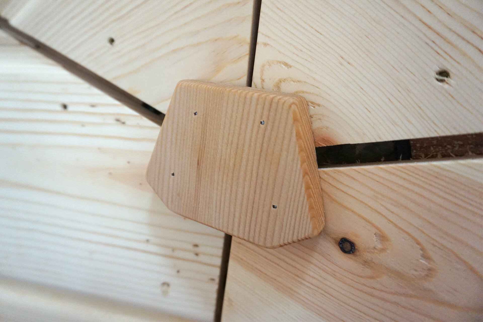 Panel trim photo number 16.