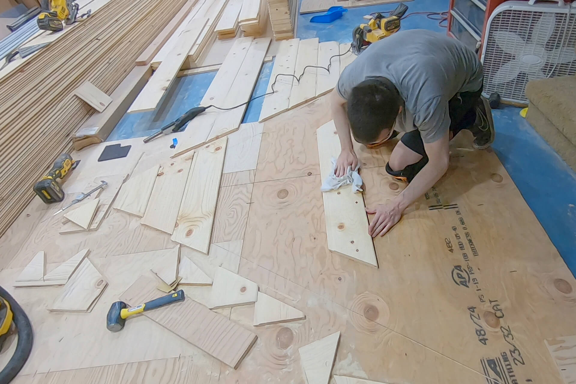 Wood paneling photo number 16.